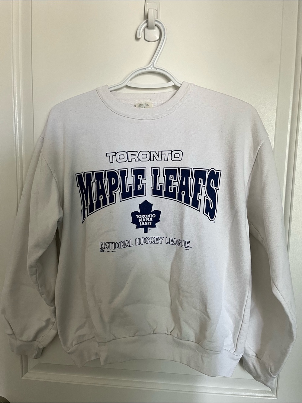 Toronto Maple Leafs White Graphic Crewneck Sweatshirt
